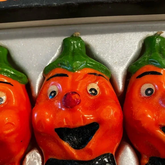 Vintage Halloween Pumpkin Candles - Orange and Black - Picture 3 of 8